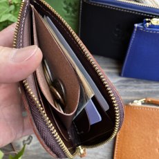 画像5: Ｌ型ファスナー財布【monoマガジン掲載商品】スリムでコンパクト！柔らかいからマチが無くても出し入れしやすい (5)