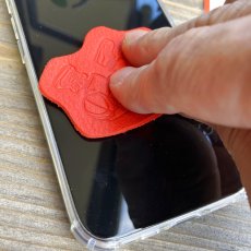 画像3: 広島ジビエレザー×ドラゴンフライズコラボグッズ　アビィ型スマホクリーナー｜広島県産鹿革 (3)