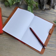 画像7: 広島ジビエレザー×ドラゴンフライズコラボグッズ 数量限定希少ジビエ猪革のB6サイズ手帳カバー カード入れ&ペン差し付きでとっても便利 (7)