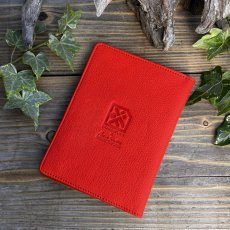 画像2: 広島ジビエレザー×ドラゴンフライズコラボグッズ ジビエ鹿革のA6サイズマルチ手帳カバー お薬手帳や母子手帳カバー・パスポートケースにも手触り抜群 イニシャル刻印対応 (2)