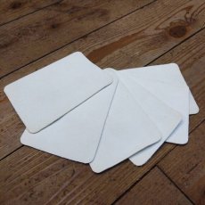 画像1: 厚みのあるセーム革　カットレザー　液晶画面のクリーニングなどに (1)