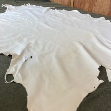 画像3: 元祖セーム革　1枚売り　液晶画面やメガネ、カメラレンズなどのクリーニングなど使い方はいろいろ！ (3)