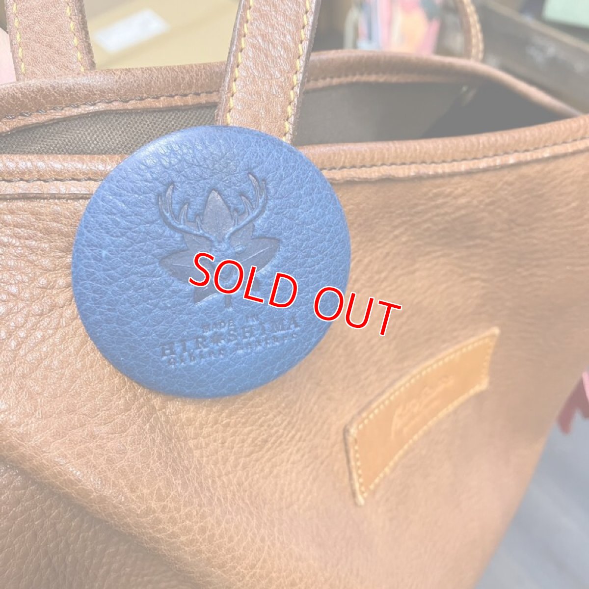 画像2: 【広島ジビエレザー】鹿革 缶バッチ 〜オリジナルデザインも対応可能！ (2)