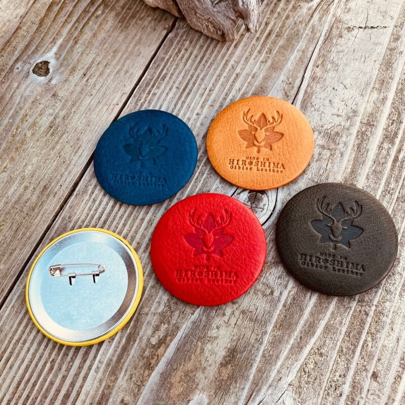 広島ジビエレザー】鹿革 缶バッジ 〜オリジナルデザインも対応可能