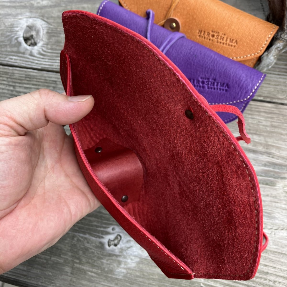 画像5: 【広島ジビエレザー】天然鹿革　革紐で巻くやさしいメガネケース　 (5)