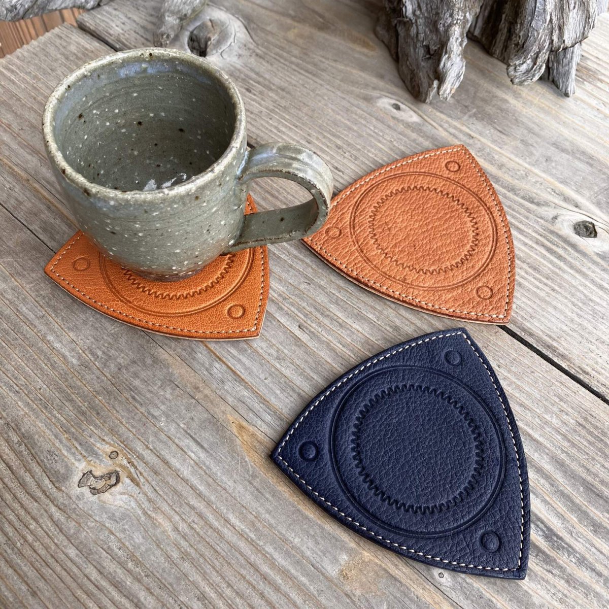 画像4: ジビエ鹿革「ロータリーエンジンモチーフ」コースター｜撥水加工×スウェード裏面｜記念品・OEM・ロゴ刻印オーダー可★記念品などご相談もお気軽に (4)