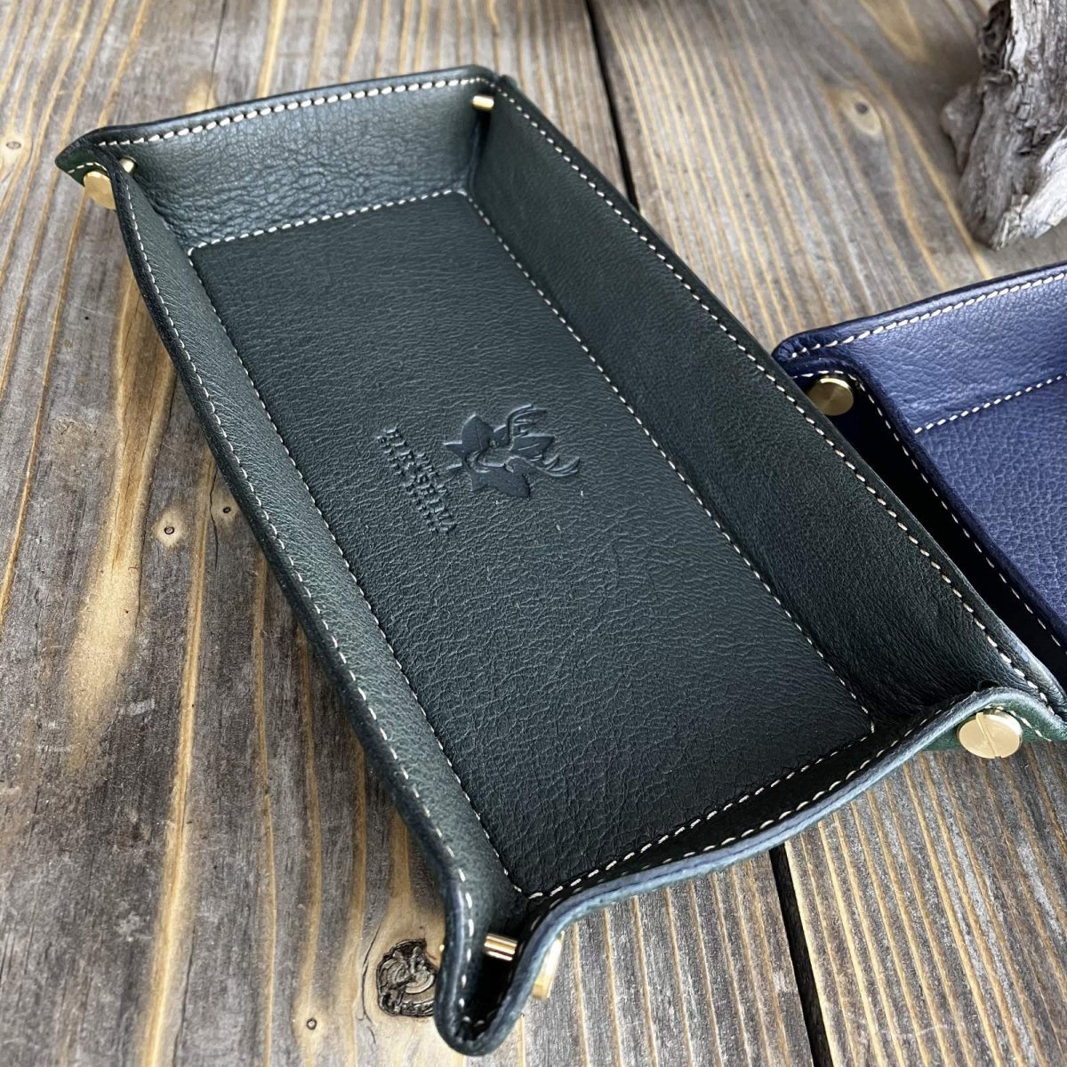 画像2: 【広島ジビエレザー】広島県産鹿革使用☆メガネや鍵を入れておくのにとっても便利なレザートレー (2)