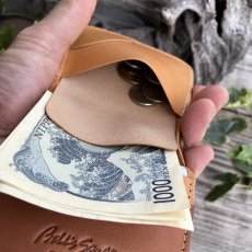 画像5: 【広島ジビエレザー】小さいのに頼れる。職人仕立ての天然鹿革ミニマム財布 (5)