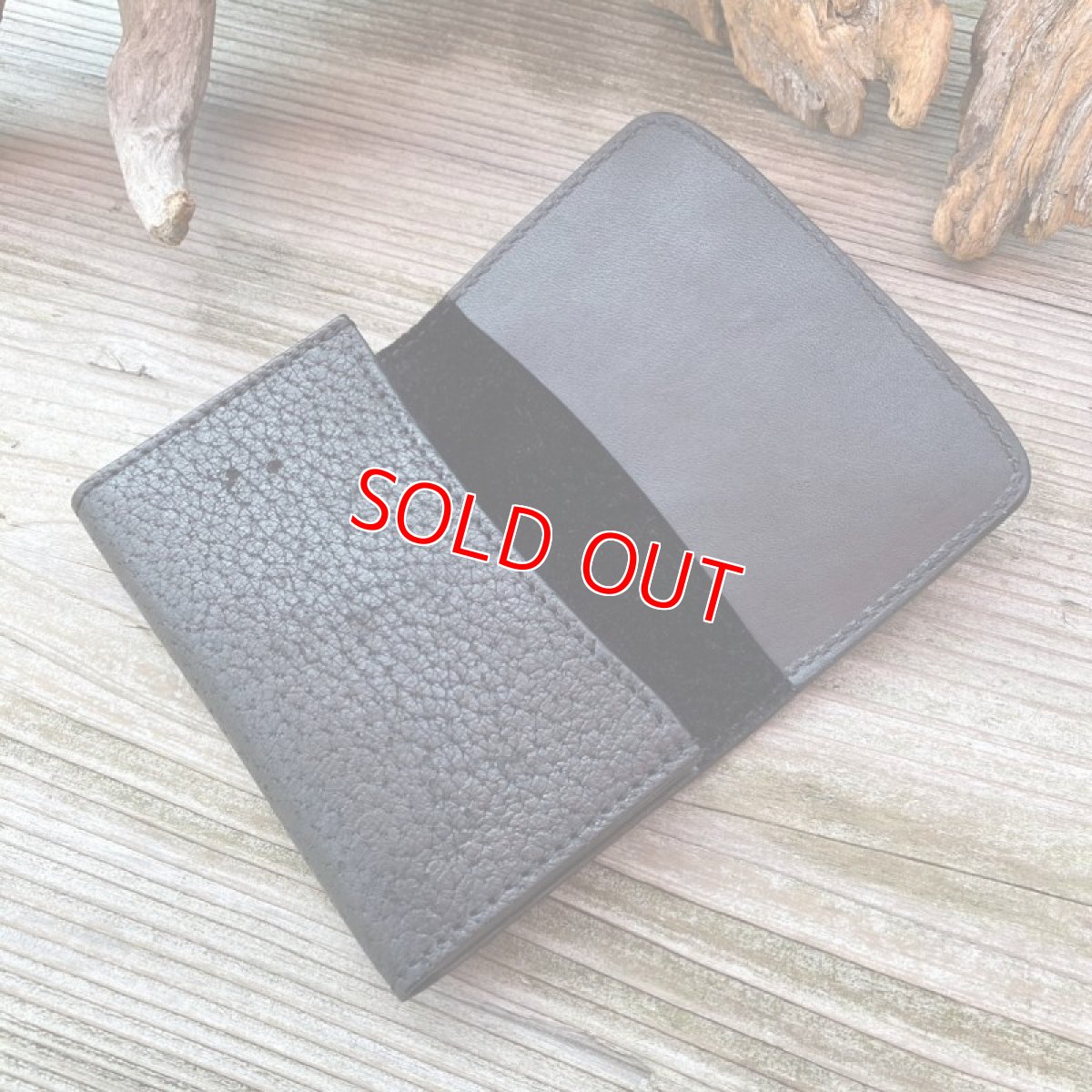 画像3: 【ヒグマレザー】名刺を落とさない！荒々しい表情の熊革バージョン★名刺入れ / カード入れ (3)