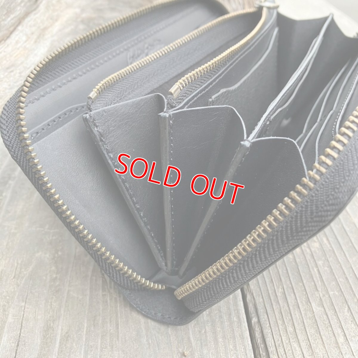 画像8: 【ヒグマレザー】ラウンドファスナー長財布 ★NEWタイプヒグマ革&牛革バージョン (8)