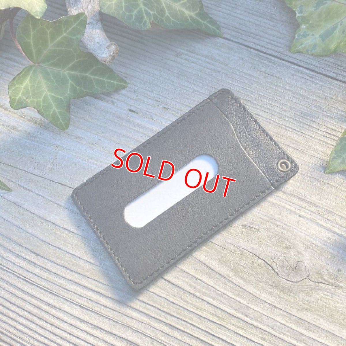 画像3: 【ツキノワグマレザー】するっとした手触りのツキノワグマ革バージョン★パスケース / カード入れ (3)