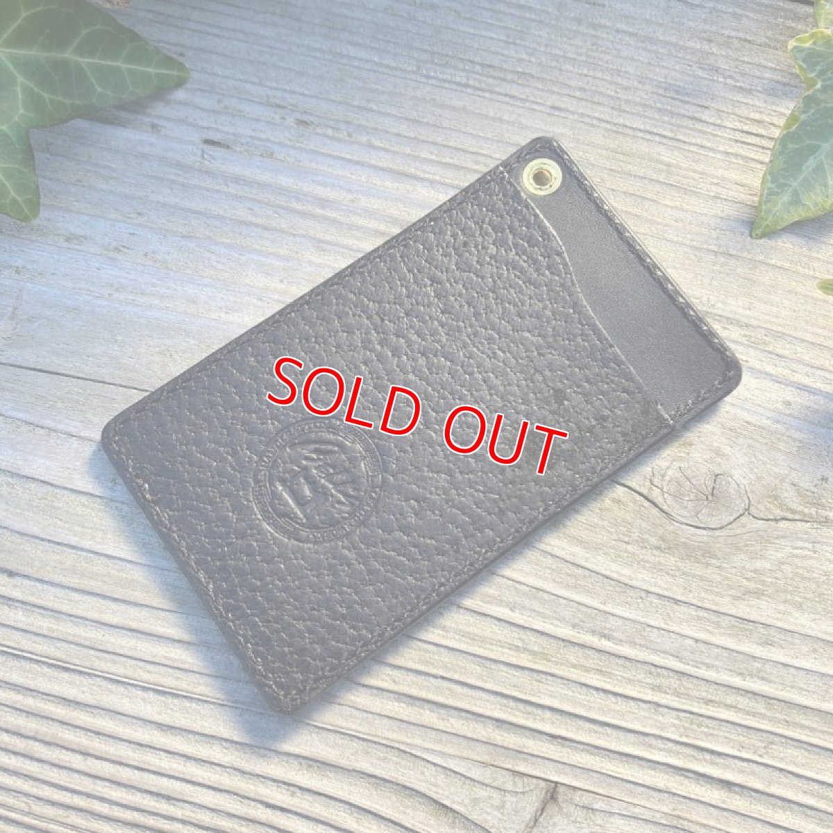 画像2: 【ヒグマレザー】荒々しいクマ革バージョン★パスケース / カード入れ (2)