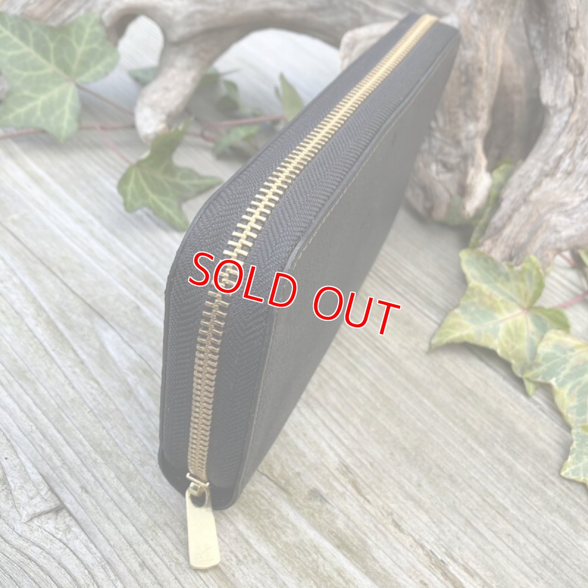 画像11: 【ツキノワグマレザー】ラウンドファスナー長財布　★NEWタイプツキノワグマ革＆牛革バージョン (11)