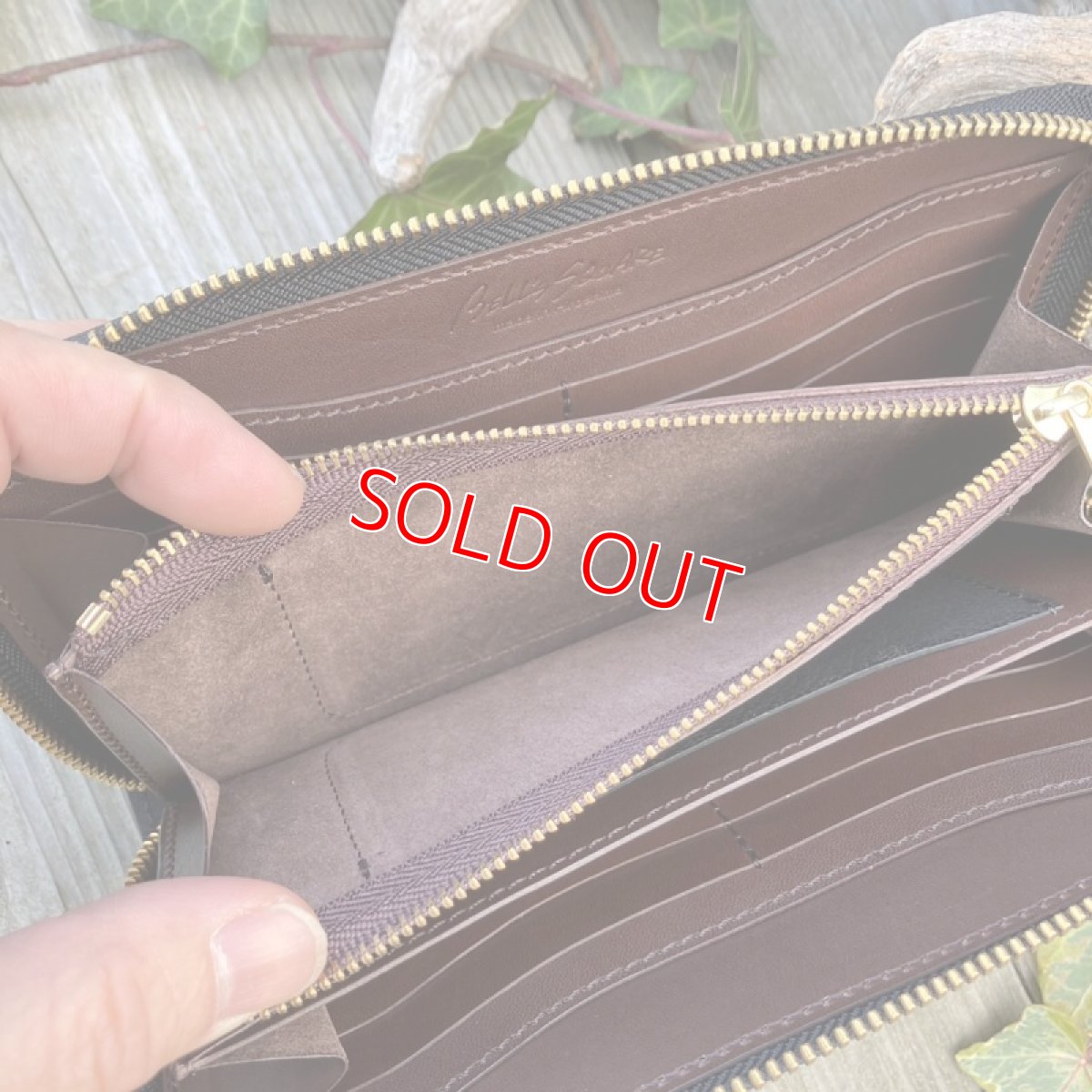 画像7: 【ツキノワグマレザー】ラウンドファスナー長財布　★NEWタイプツキノワグマ革＆牛革バージョン (7)