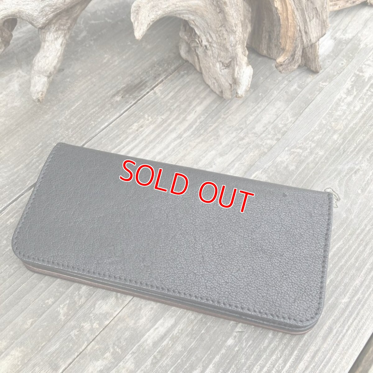 画像1: 【F様専用オーダーページ】スタンダード長財布 ★ヒグマ革仕様 (1)