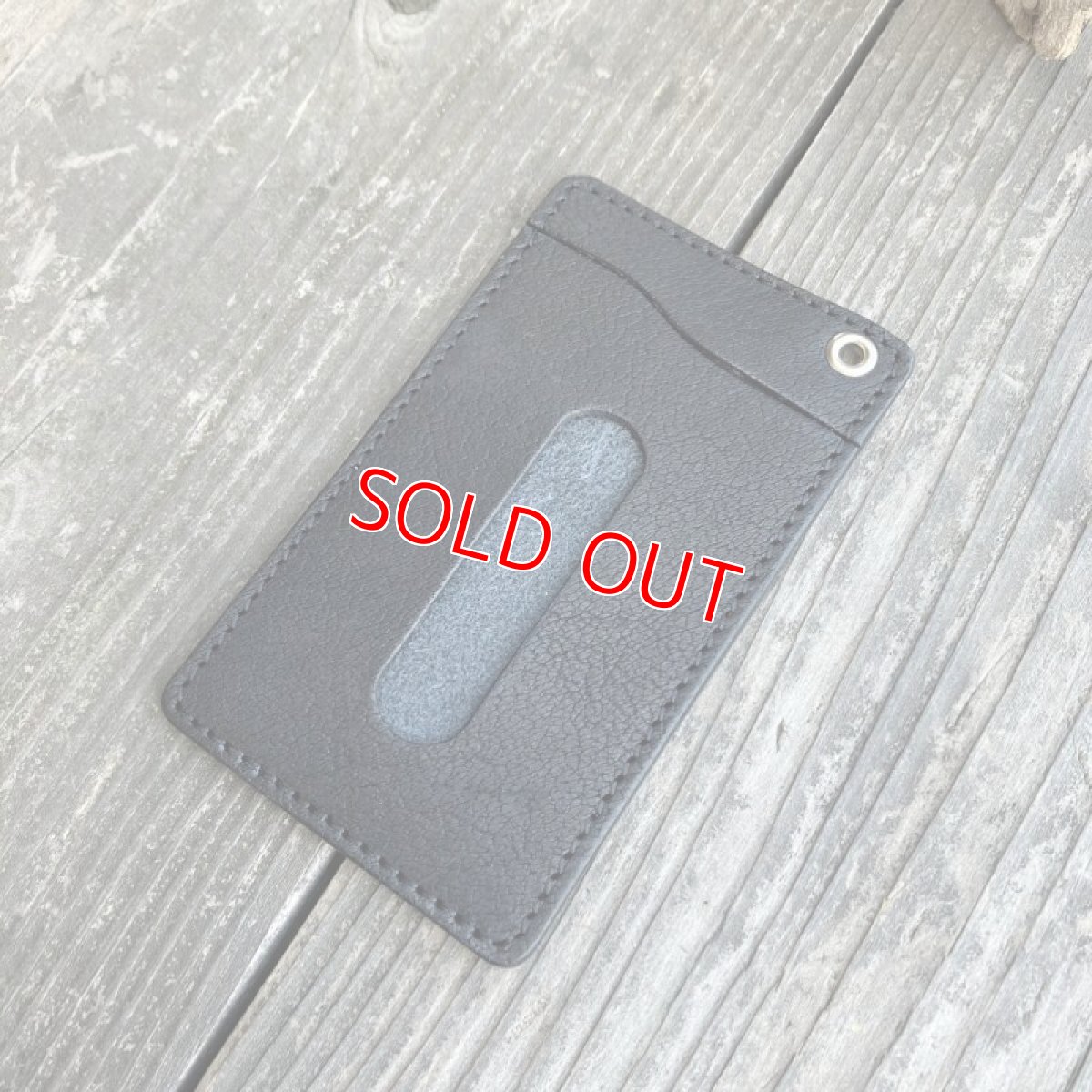 画像1: 【ツキノワグマレザー】するっとした手触りのツキノワグマ革バージョン★パスケース / カード入れ (1)