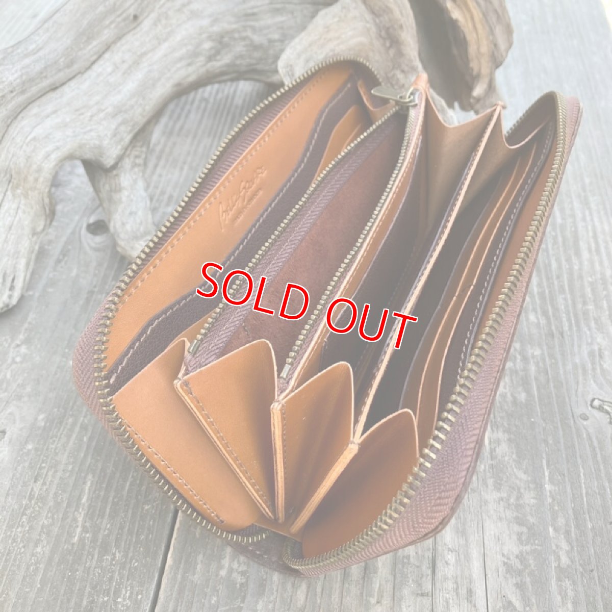 画像6: 【ツキノワグマレザー】ラウンドファスナー長財布　★NEWタイプツキノワグマ革＆牛革バージョン ダークブラウン (6)