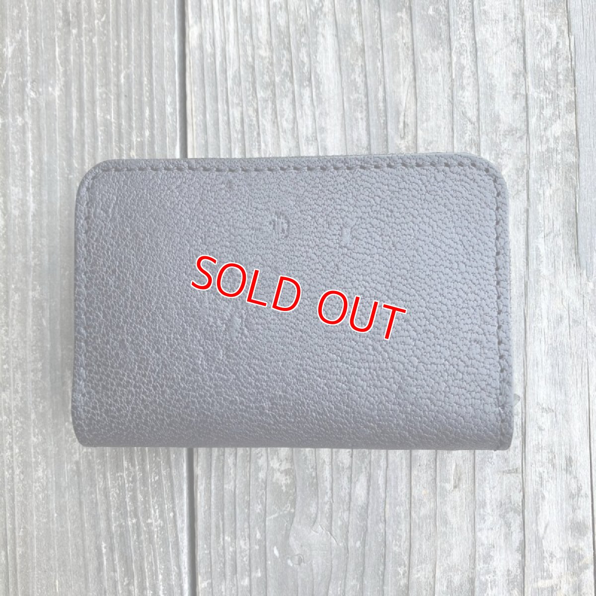 画像4: 【ヒグマレザー】ポケットにすっぽり!熊革&牛革ラウンドファスナーミニウォレット (4)