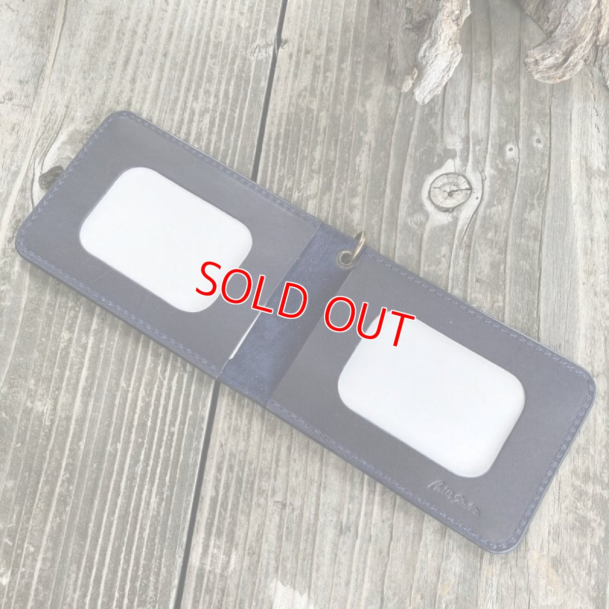 画像4: 【ツキノワグマレザー】荒々しいクマ革バージョン★二つ折りパスケース / カード入れ (4)