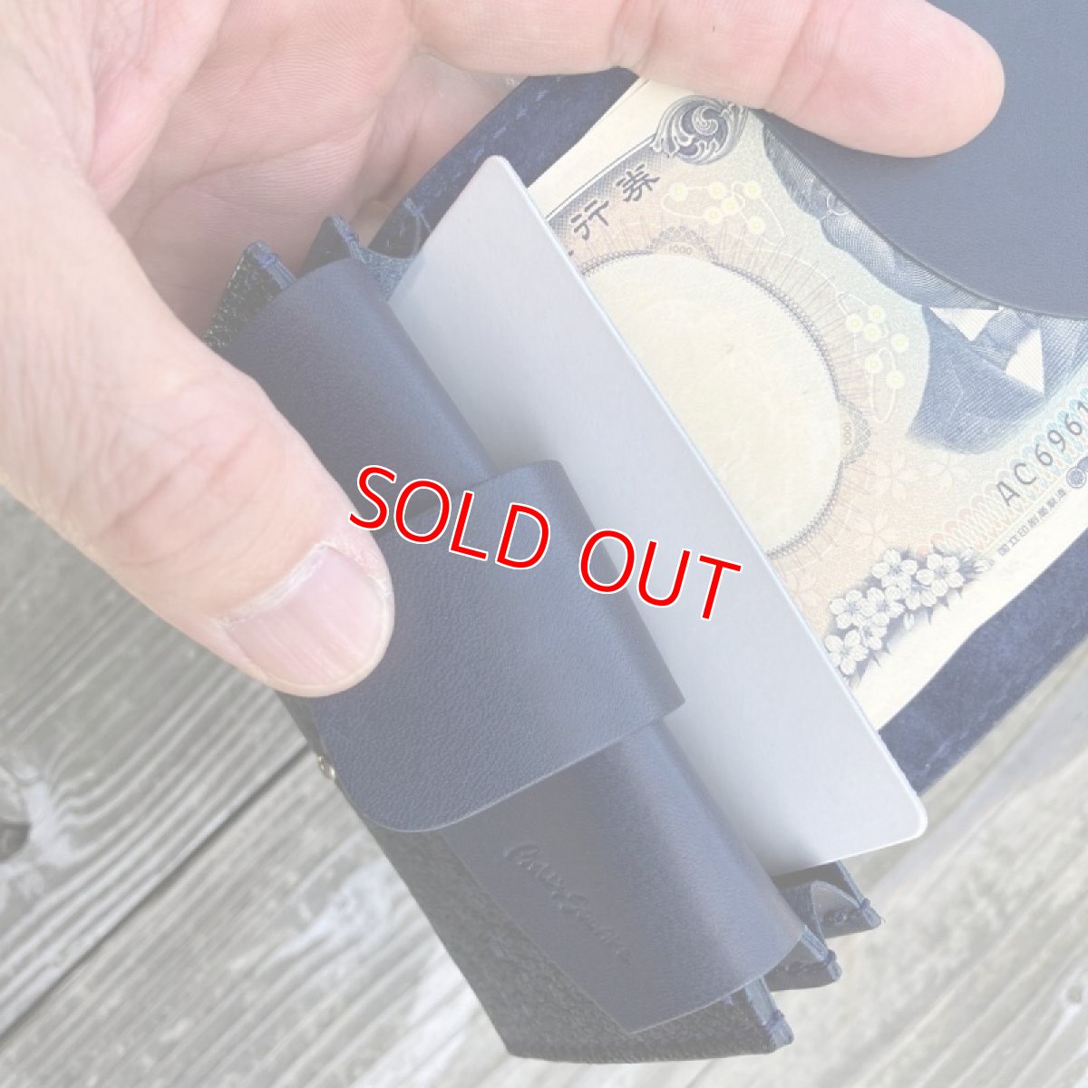 画像10: 【ツキノワグマレザー】カードが飛び出す！コンパクトにオールインワンミニ財布　ダークネイビー (10)