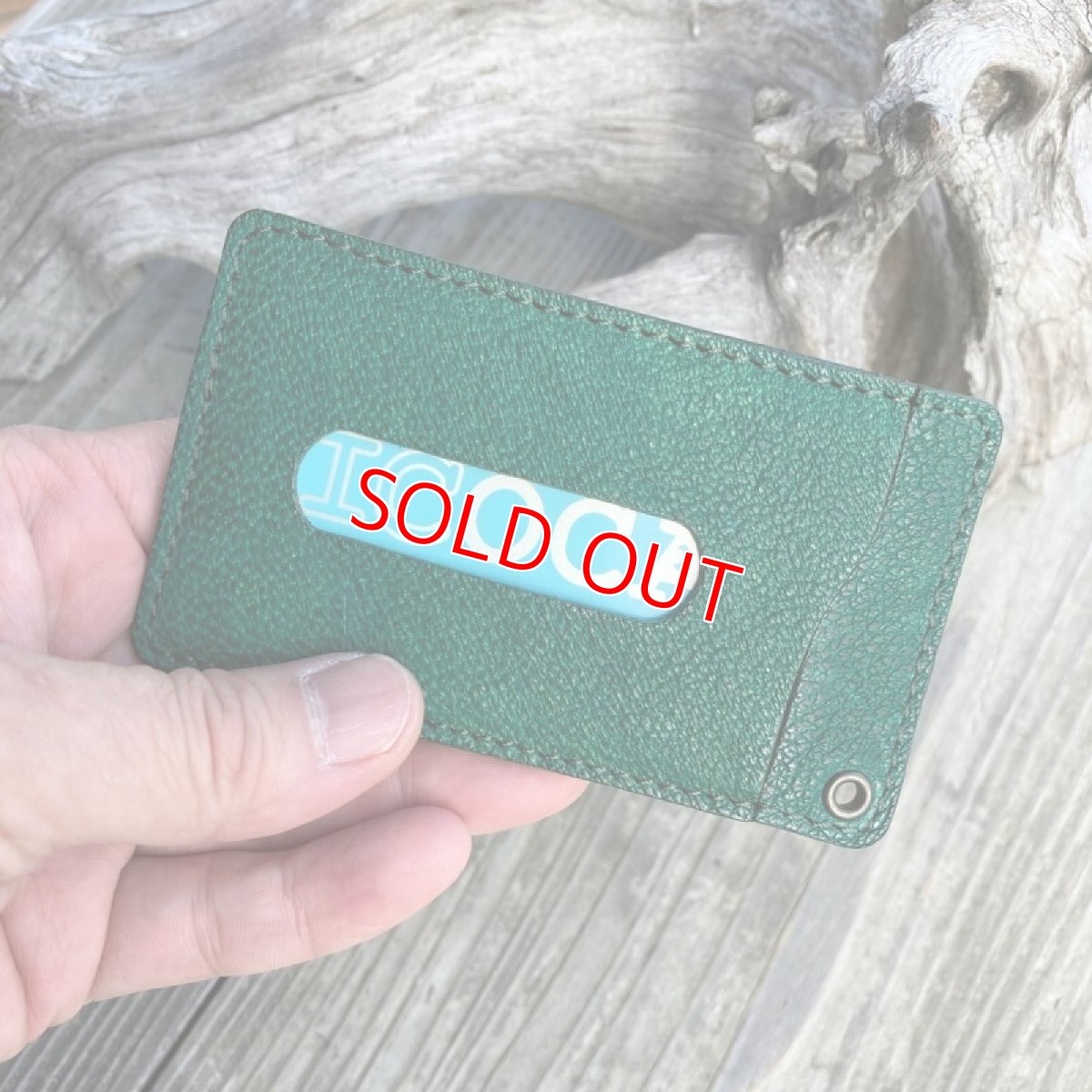 画像4: 【ツキノワグマレザー】するっとした質感ツキノワグマ革バージョン★パスケース / カード入れ 　限定カラーグリーン (4)