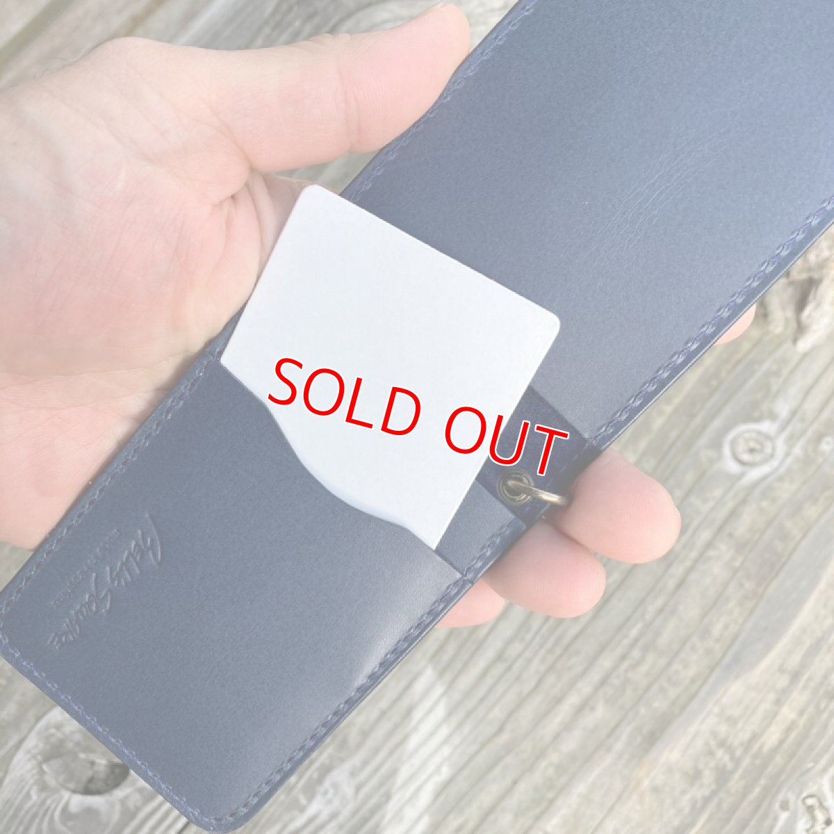 画像6: 【ツキノワグマレザー】熊革　二つ折りスリムカードケース（パスケース兼用）　インディゴカラー (6)