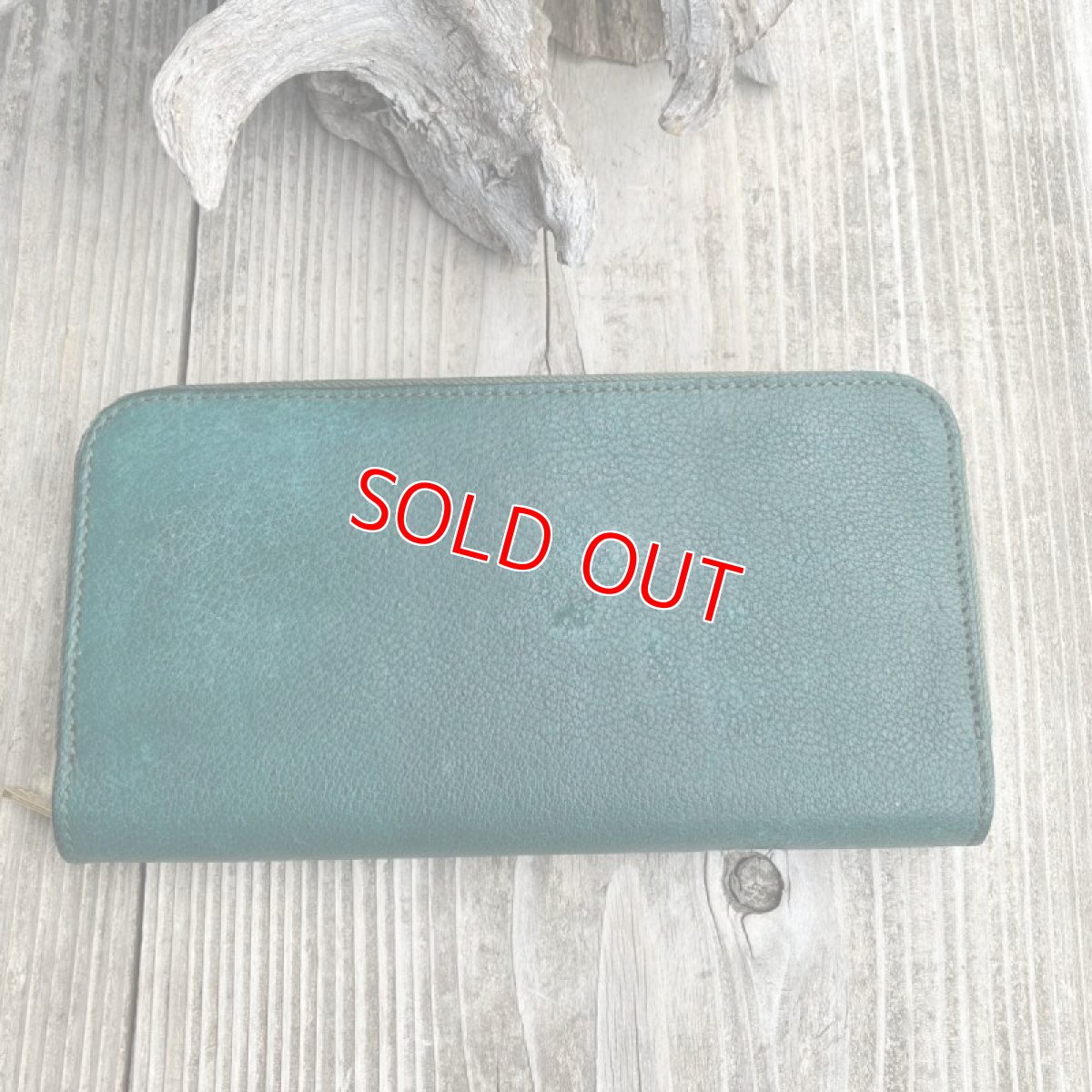 画像4: 【ツキノワグマレザー】ラウンドファスナー長財布　ツキノワグマ革＆牛革バージョン グリーン＆ブラック (4)