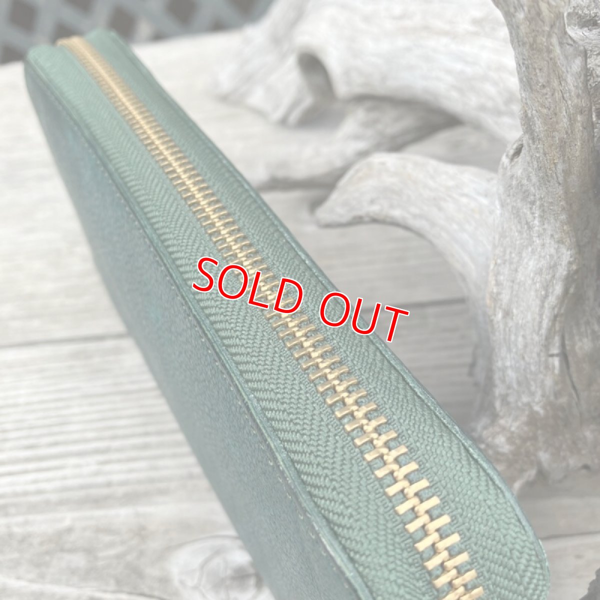 画像6: 【ツキノワグマレザー】ラウンドファスナー長財布　ツキノワグマ革＆牛革バージョン グリーン＆ブラック (6)