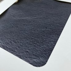画像3: 【受注製作】2025年12月納品予定　ヒグマレザー使用 ラウンドファスナー長財布　漆黒ブラック (3)