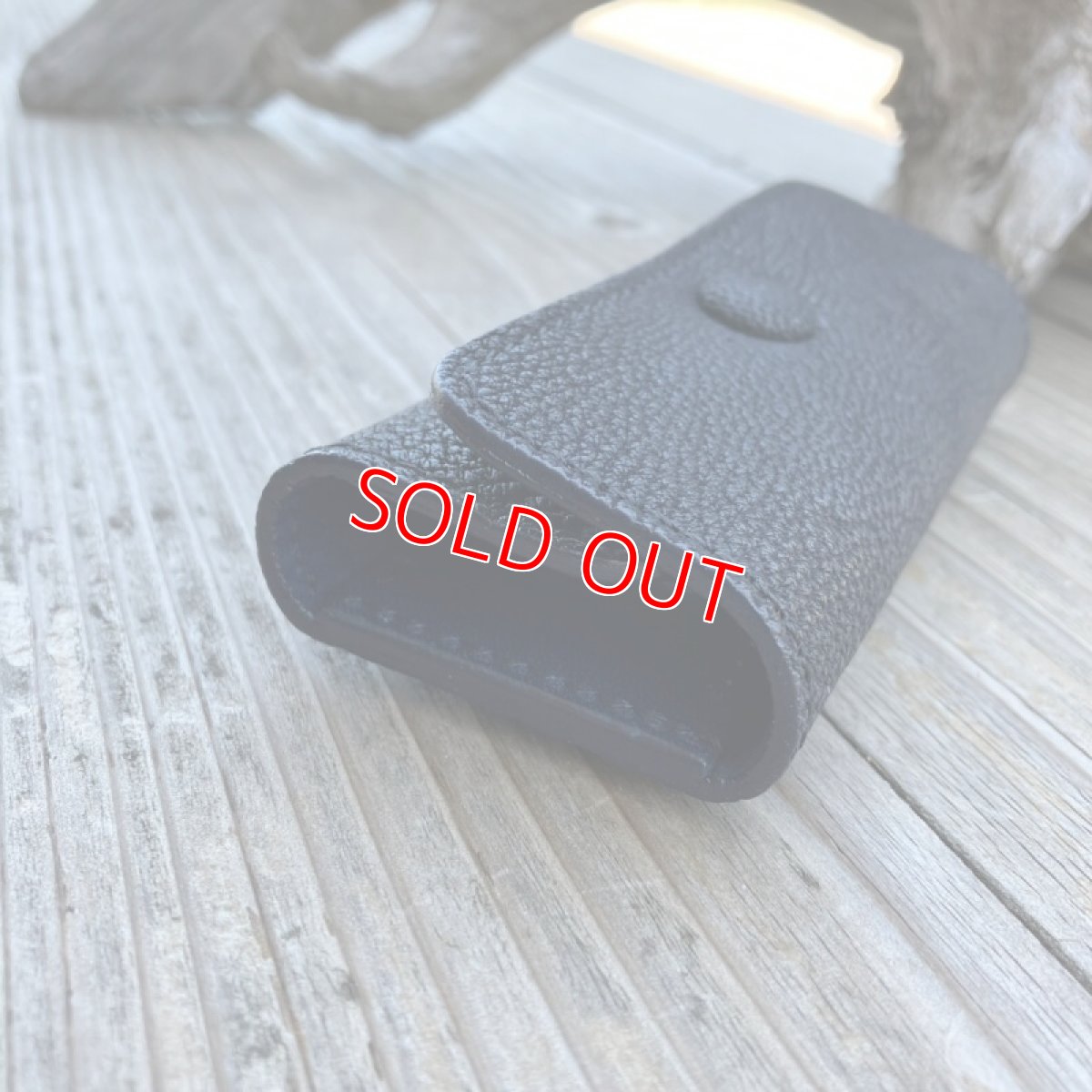 画像6: 【ツキノワグマレザー】熊革 × 姫路レザー使用☆コンパクト4連キーケース　　ブラック (6)