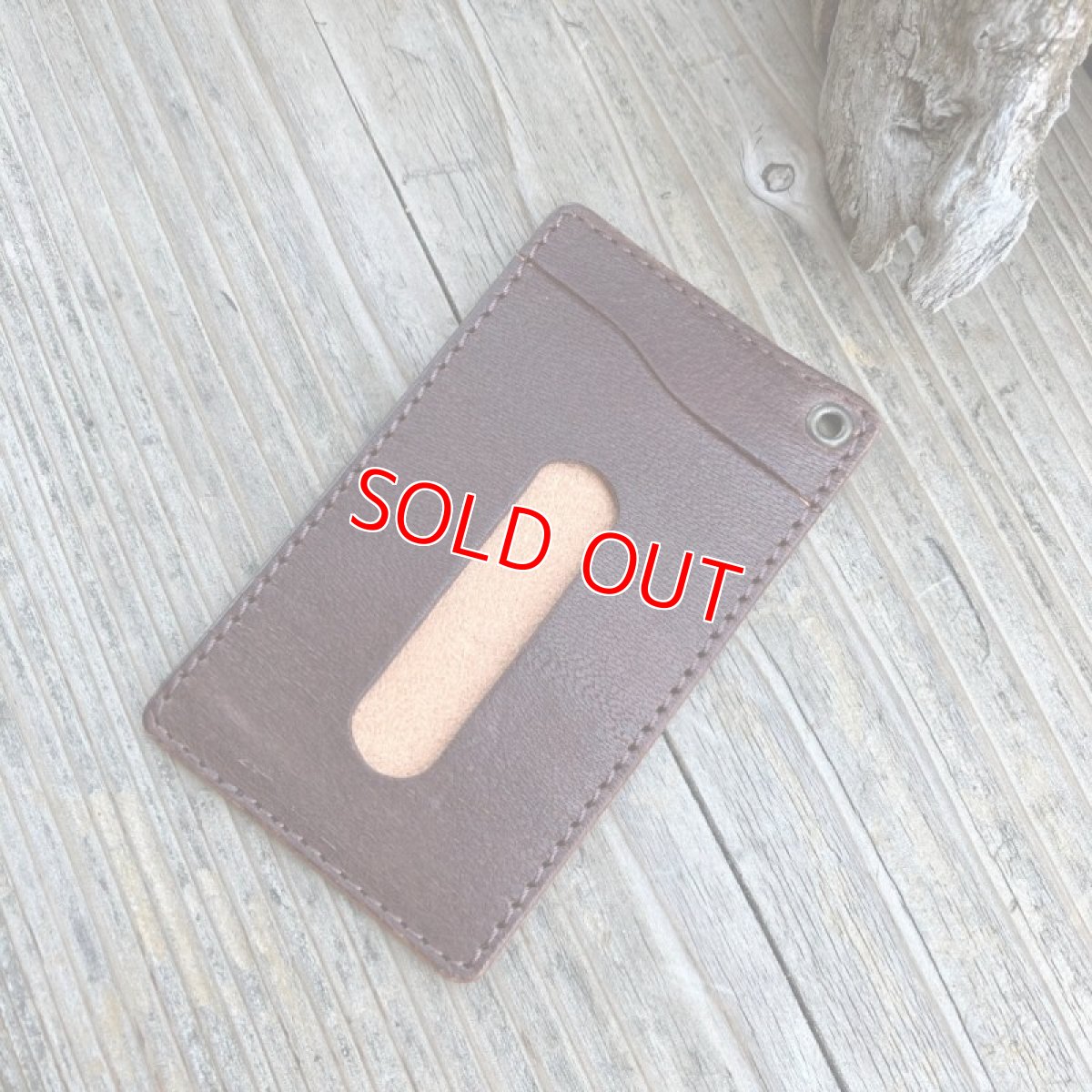 画像1: 【ツキノワグマレザー】するっとした手触りのツキノワグマ革バージョン★パスケース / カード入れ　ブラウン (1)