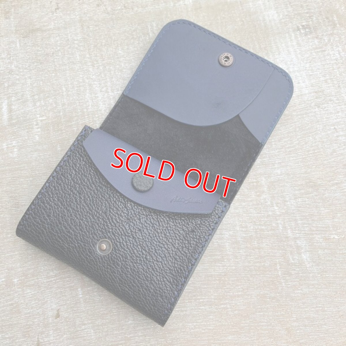 画像2: 【一期一革】ヒグマ革×姫路牛革☆手のひらサイズのプレミアム・ミニウォレット (2)