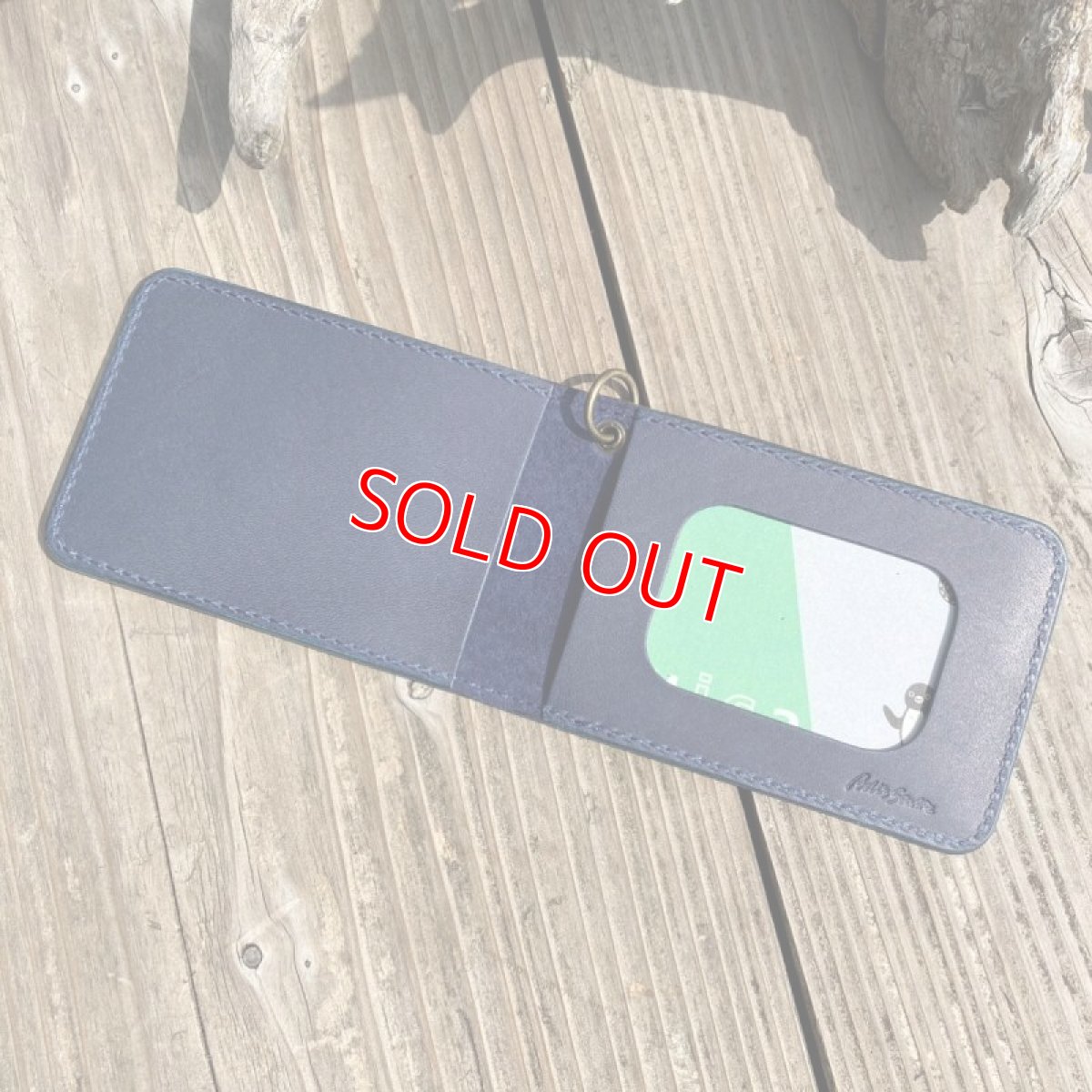 画像2: 【森の鼓動ヒグマ革】北海道ヒグマ革×姫路牛革☆極薄プレミアム二つ折りカードケース (2)