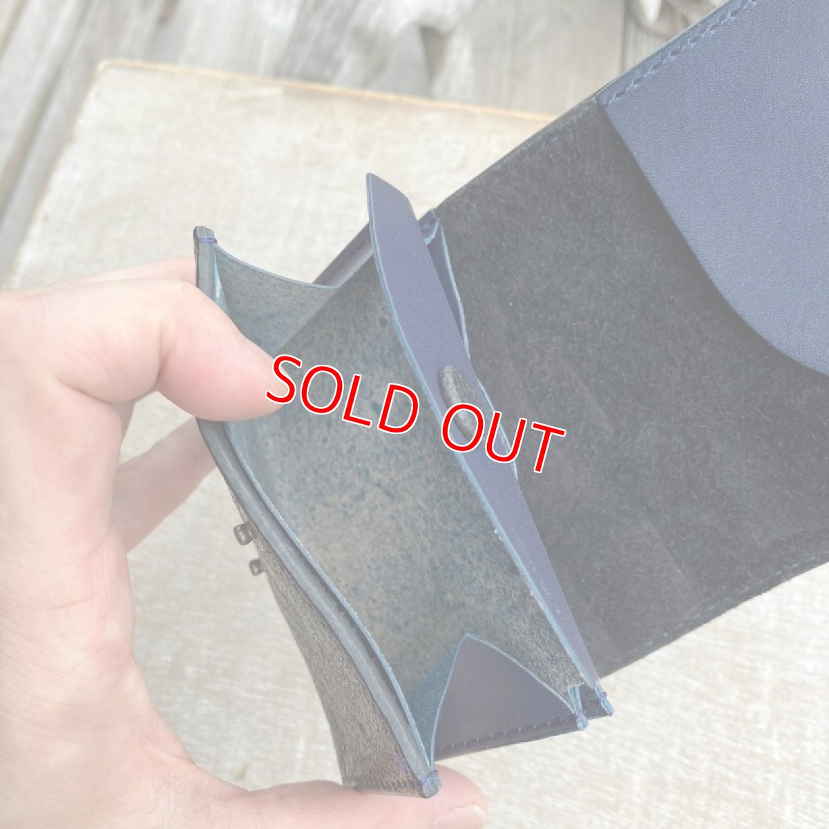 画像5: 【一期一革】ヒグマ革×姫路牛革☆手のひらサイズのプレミアム・ミニウォレット (5)