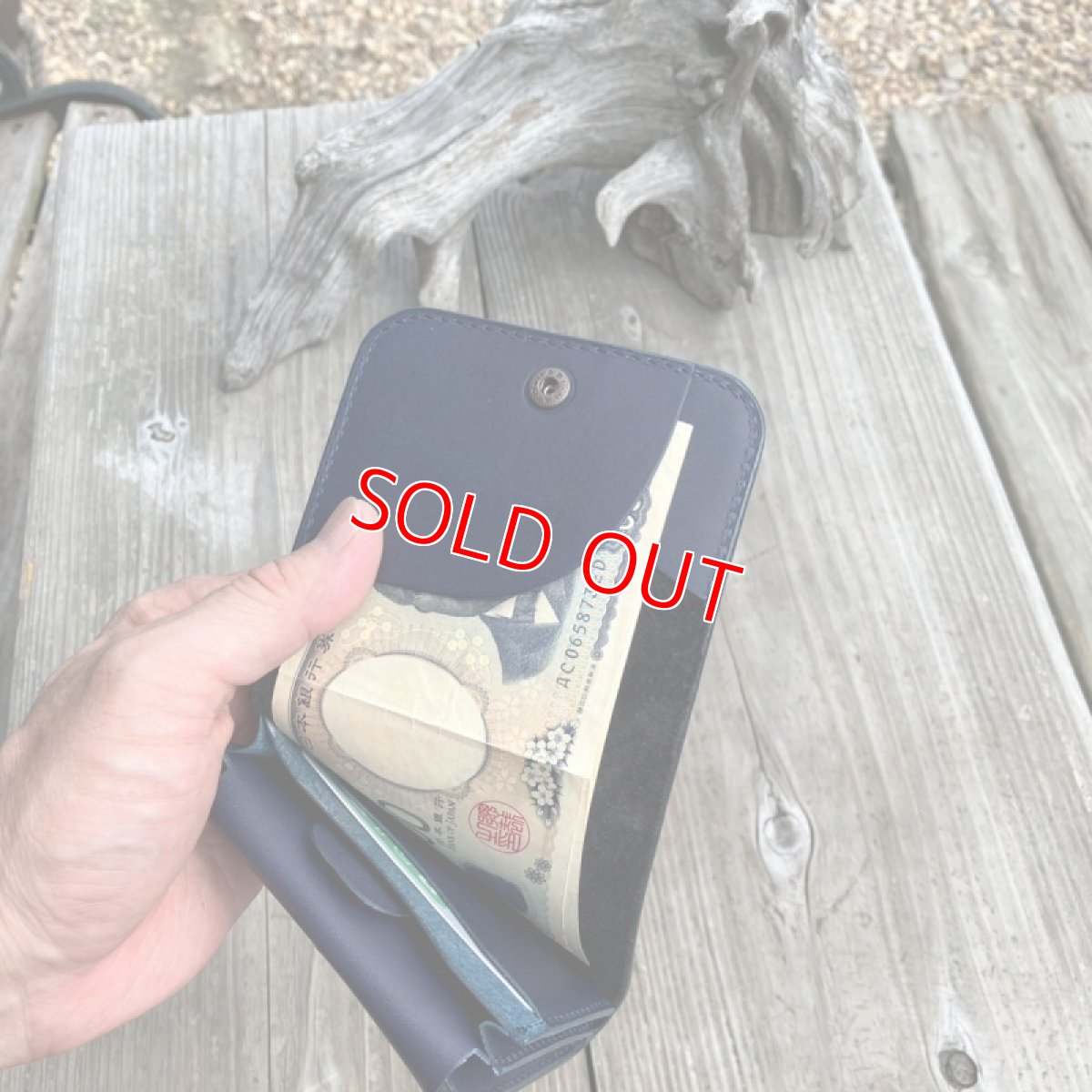 画像7: 【一期一革】ヒグマ革×姫路牛革☆手のひらサイズのプレミアム・ミニウォレット (7)