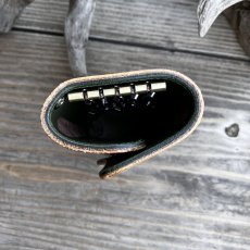 画像4: 【現品限り】ツキノワグマ革（ストーンベージュ）×国産ヌメ革｜大容量5連キーケース｜カード収納付き (4)