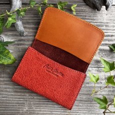 画像6: 【ツキノワグマ革】名刺入れ　熊革×牛革　茜色バージョン　写真の1点をお届けします (6)
