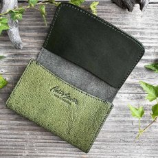 画像3: 【ツキノワグマ革】名刺入れ　熊革×牛革　翆色バージョン　写真の1点をお届けします (3)