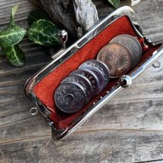 画像5: 【数量限定】ツキノワグマレザー 本革がま口ポーチ｜印鑑ケース・小物入れ・コインケース 日本製 ハンドメイド (5)