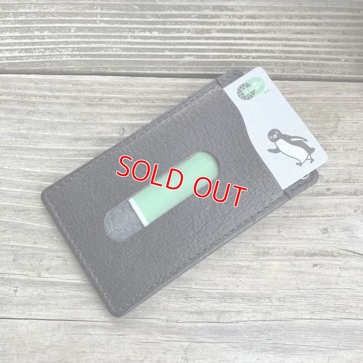 画像4: 【ヒグマレザー】ワイルドな質感ヒグマ革バージョン★パスケース / カード入れ 　ブラック (4)