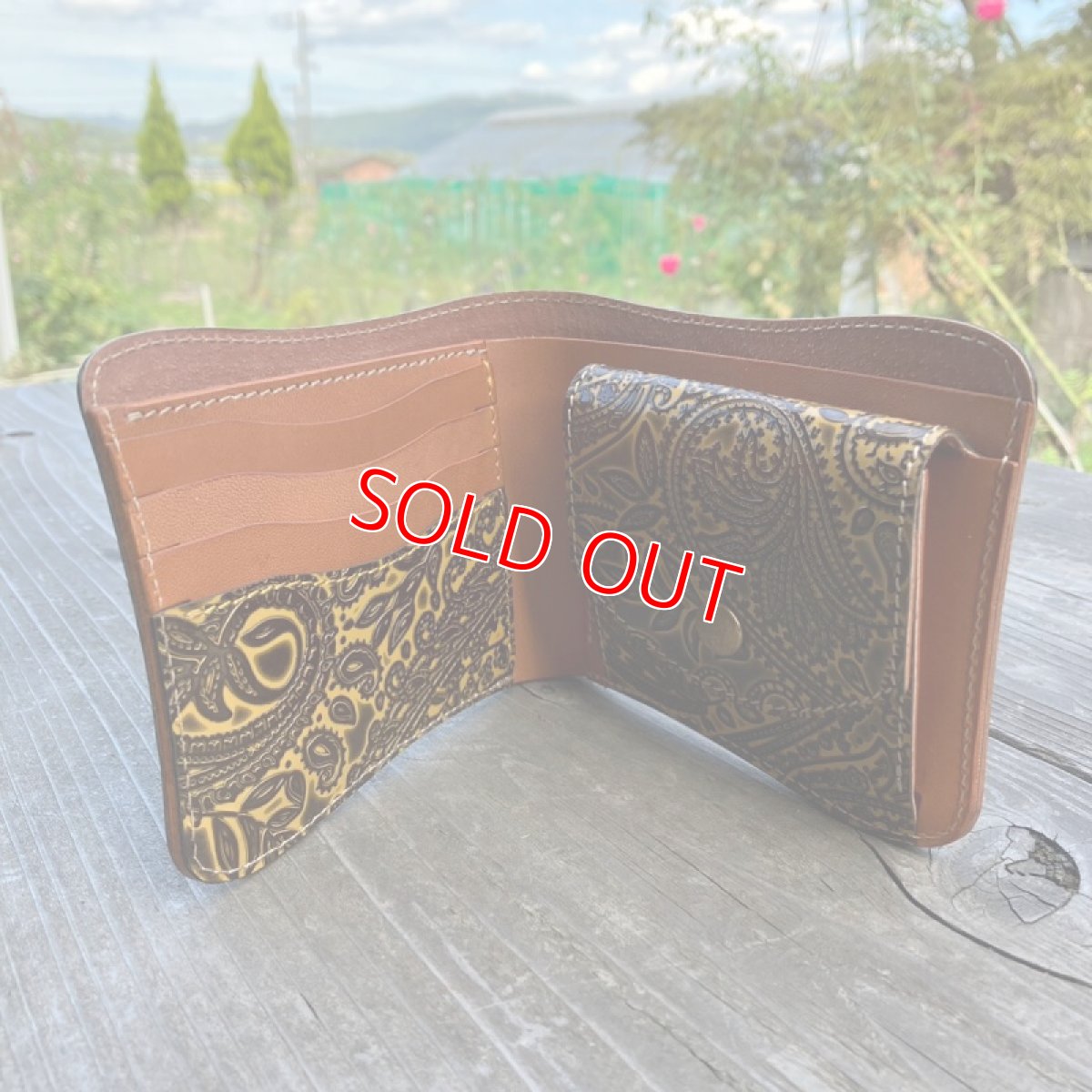 画像4: 【アウトレット】ペイズリー型押し☆Rタイプ牛革二つ折り財布！ (4)