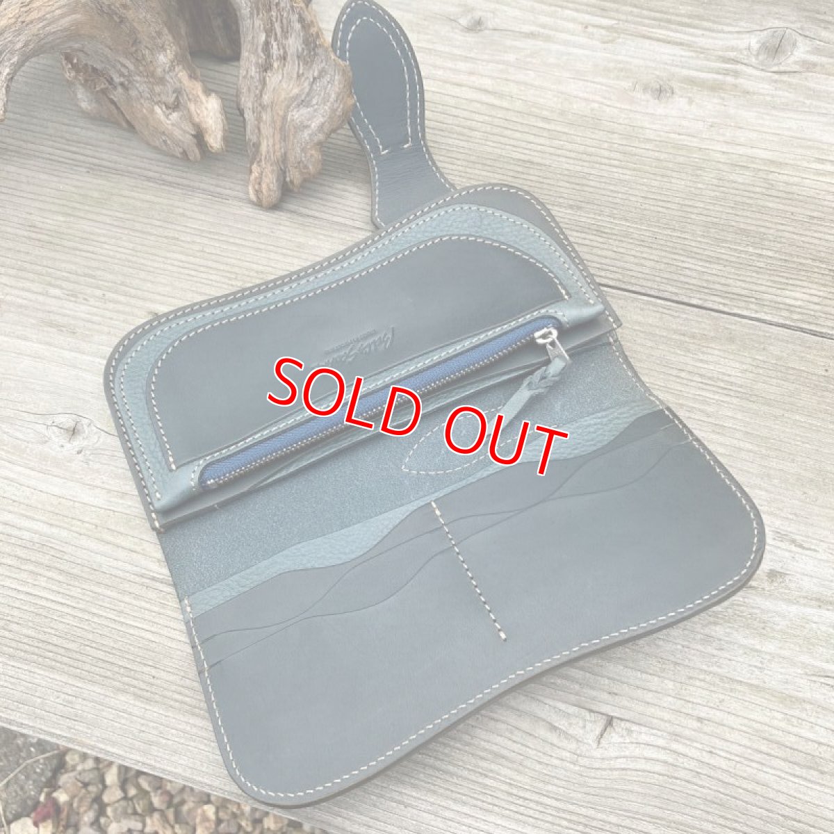 画像7: 【アウトレット】差し込みタイプ本革ロングウォレット　Rデザインの存在感あるお財布　シュリンクブルー (7)