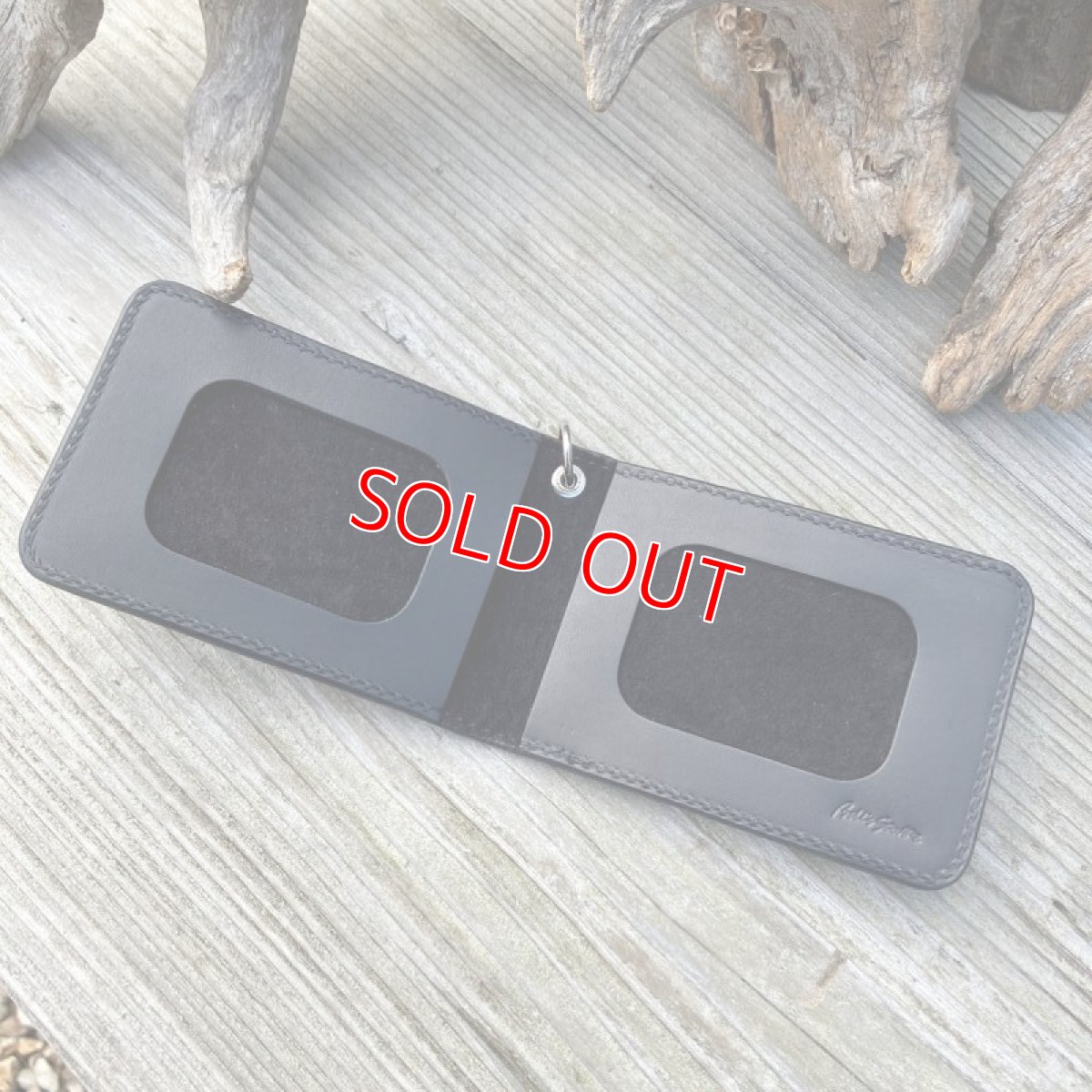 画像3: 【アウトレット】シャークレザー★サメ革二つ折りパスケース / カード入れ (3)