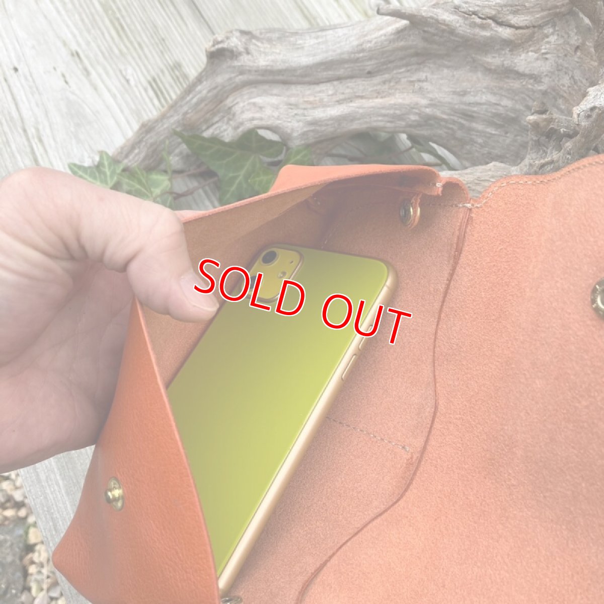 画像17: 【アウトレット】お財布ポシェット小銭入れ部分が取り外し可能です　オレンジ (17)