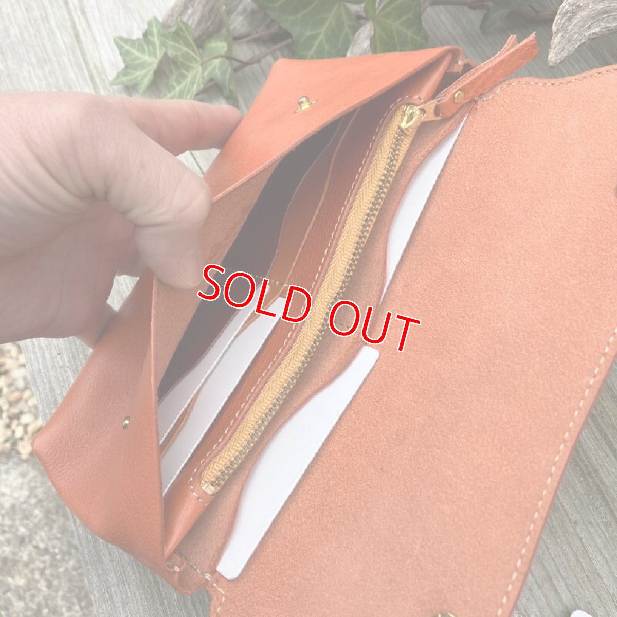 画像10: 【アウトレット】お財布ポシェット小銭入れ部分が取り外し可能です　オレンジ (10)