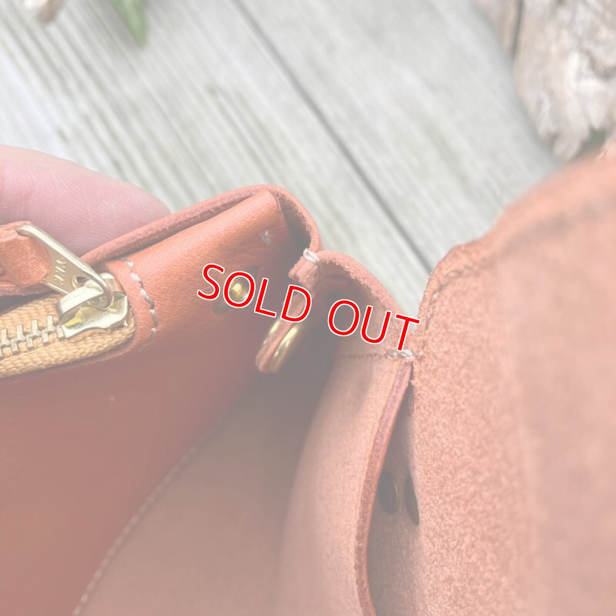 画像7: 【アウトレット】お財布ポシェット小銭入れ部分が取り外し可能です　オレンジ (7)