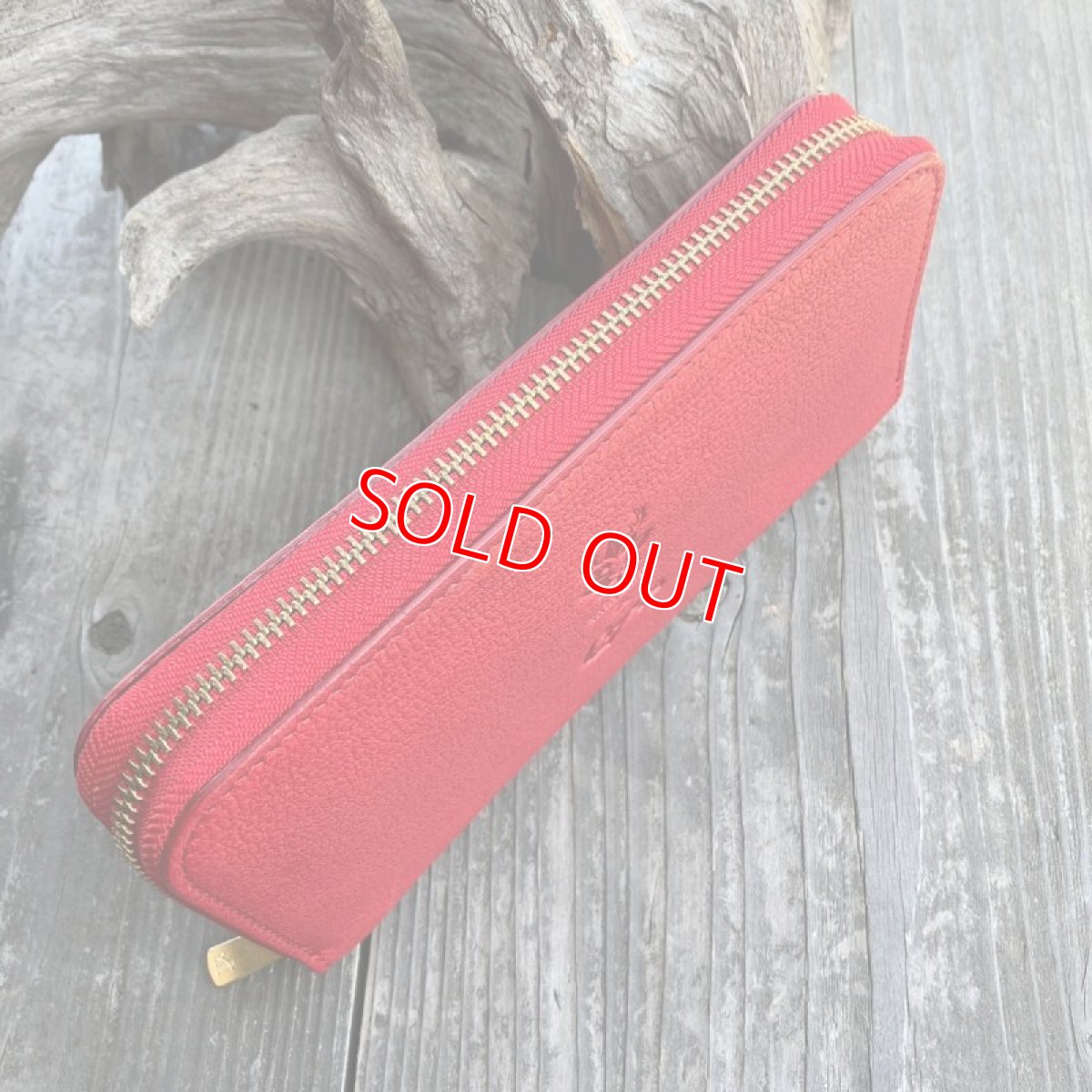 画像2: 【アウトレット】送料込み！広島ジビエレザー×カープ★お札もカードもコインも通帳も！たくさん入るラウンドファスナー長財布　 (2)