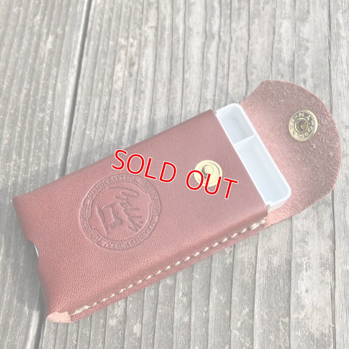 ワインボタンゴールド