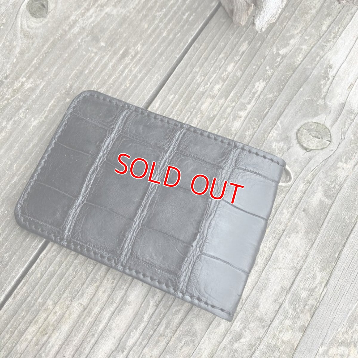 画像2: 【アウトレット】クロコダイルレザー★二つ折りパスケース / カード入れ (2)