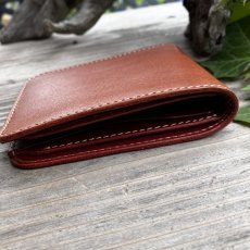 画像9: 【アウトレット】姫路シュリンクレザー シンプル二つ折り財布（ブラウン）カード収納・札入れ付き (9)